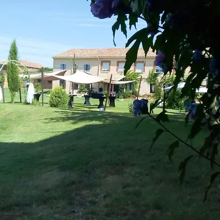 House With 4 Bedrooms In With Enclosed Garden And Wifi * Sahagun
