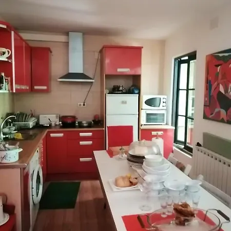 House With 4 Bedrooms In With Enclosed Garden And Wifi Sahagun